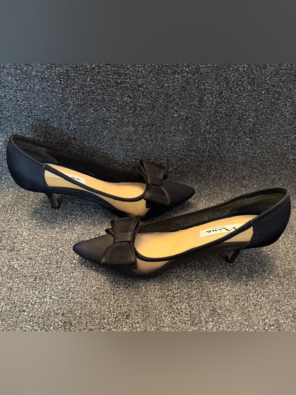 NINA Bianca Black Satin Mesh Bow Pointed Toe Kitten Heel Pumps Size 7.5